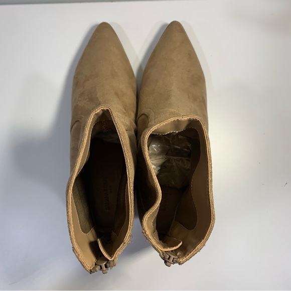 Banana Republic Womens Faux Suede Bootie Boots Shoes 8M Taupe Beige Zip Ankle - Picture 15 of 16